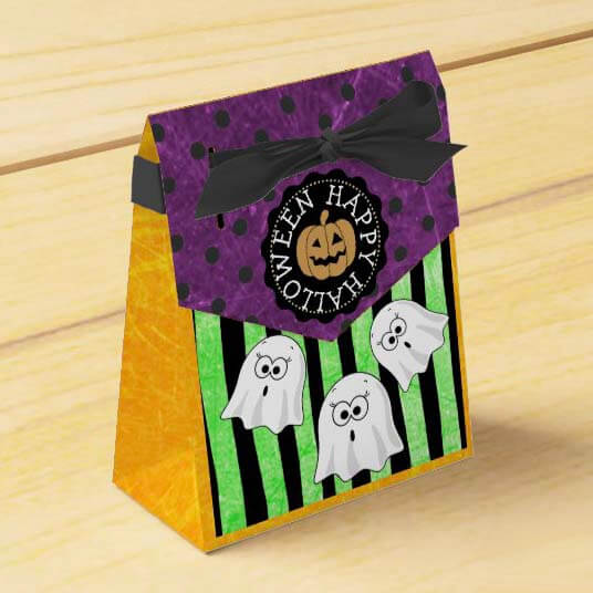 Use Favor Bags to Celebration Halloween During COVID